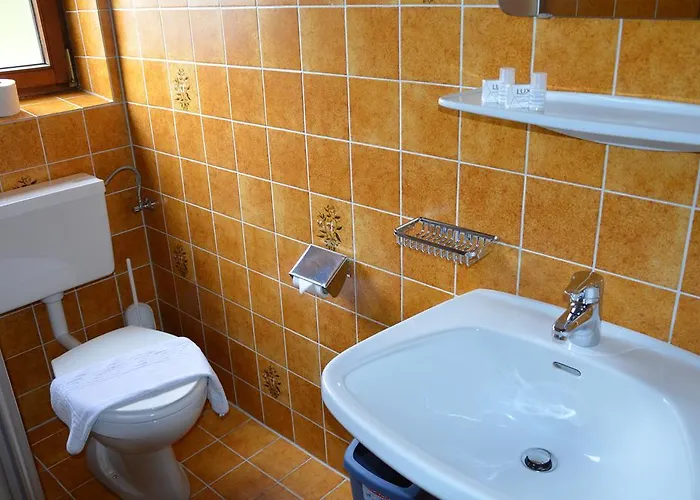 Pensión Zur Gemütlichkeit Bschlabs